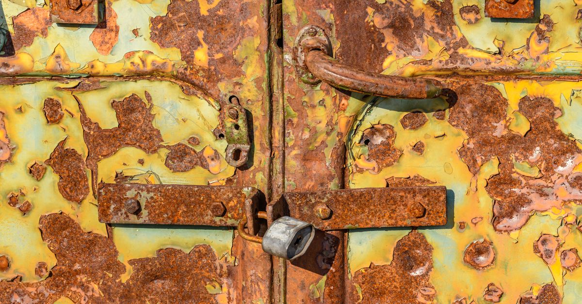 Signs Your Door Knob Lock Needs Replacing, Not Just Repairing — Soho Locksmith NYC Corp